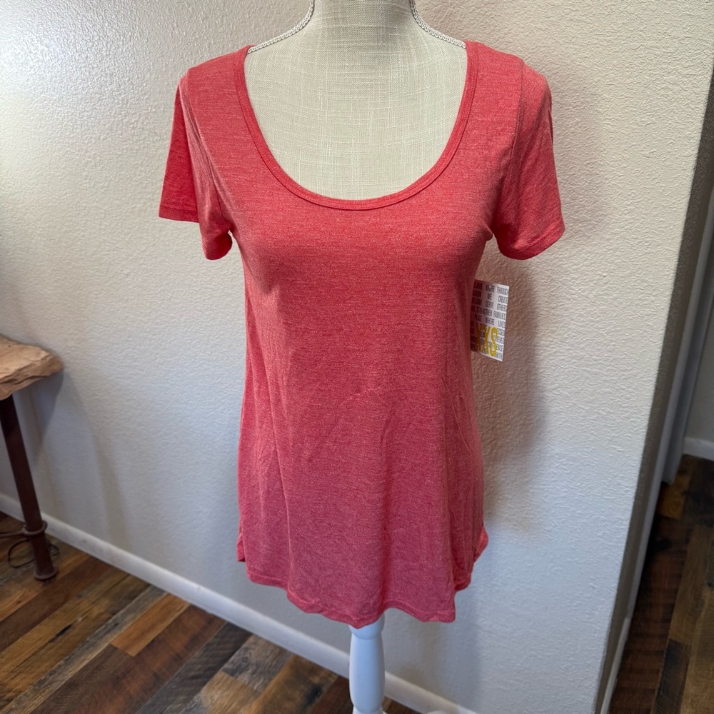 🤠 3/$20 LuLaRoe - Classic T - Women's Red Top - Size XXS - NWT